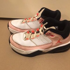 Nike Jordan Max Aura 3 Atmosphere White Pink retro Sneakers DA8021-102 Size 4.5